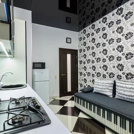Daire Alfa Tsekhova 1 Lviv